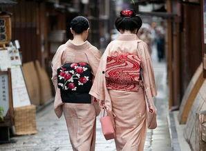 日本和服后面的包,传统服饰的智慧与美学