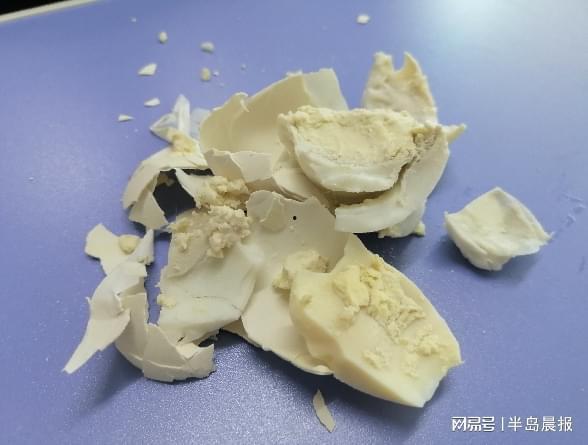 鹅蛋煮熟了图片,金黄酥软，营养满溢