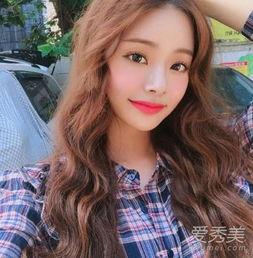 黑棕色头发图片女生,青春洋溢的校园女神