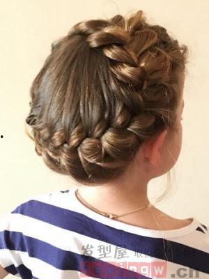 儿童盘发发型图片大全,可爱造型，点亮童年风采