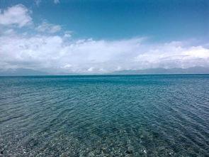 塞里木湖图片,新疆高原的碧波仙境